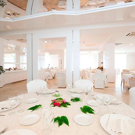 Hotel Excelsior 바스토 외부 사진