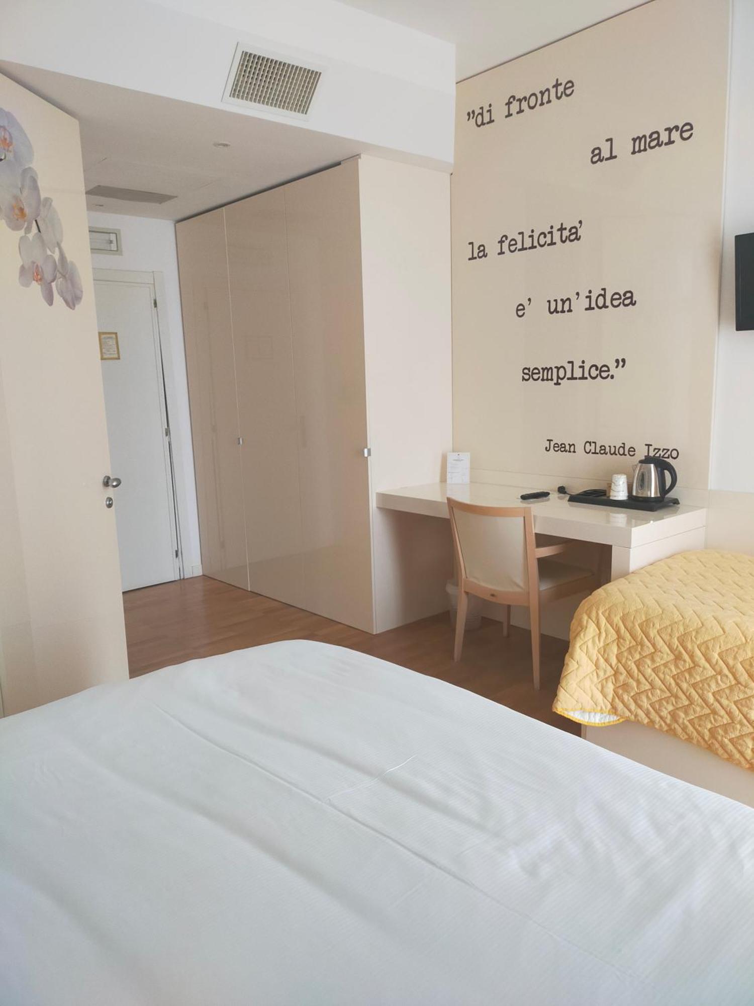 Hotel Excelsior 바스토 외부 사진