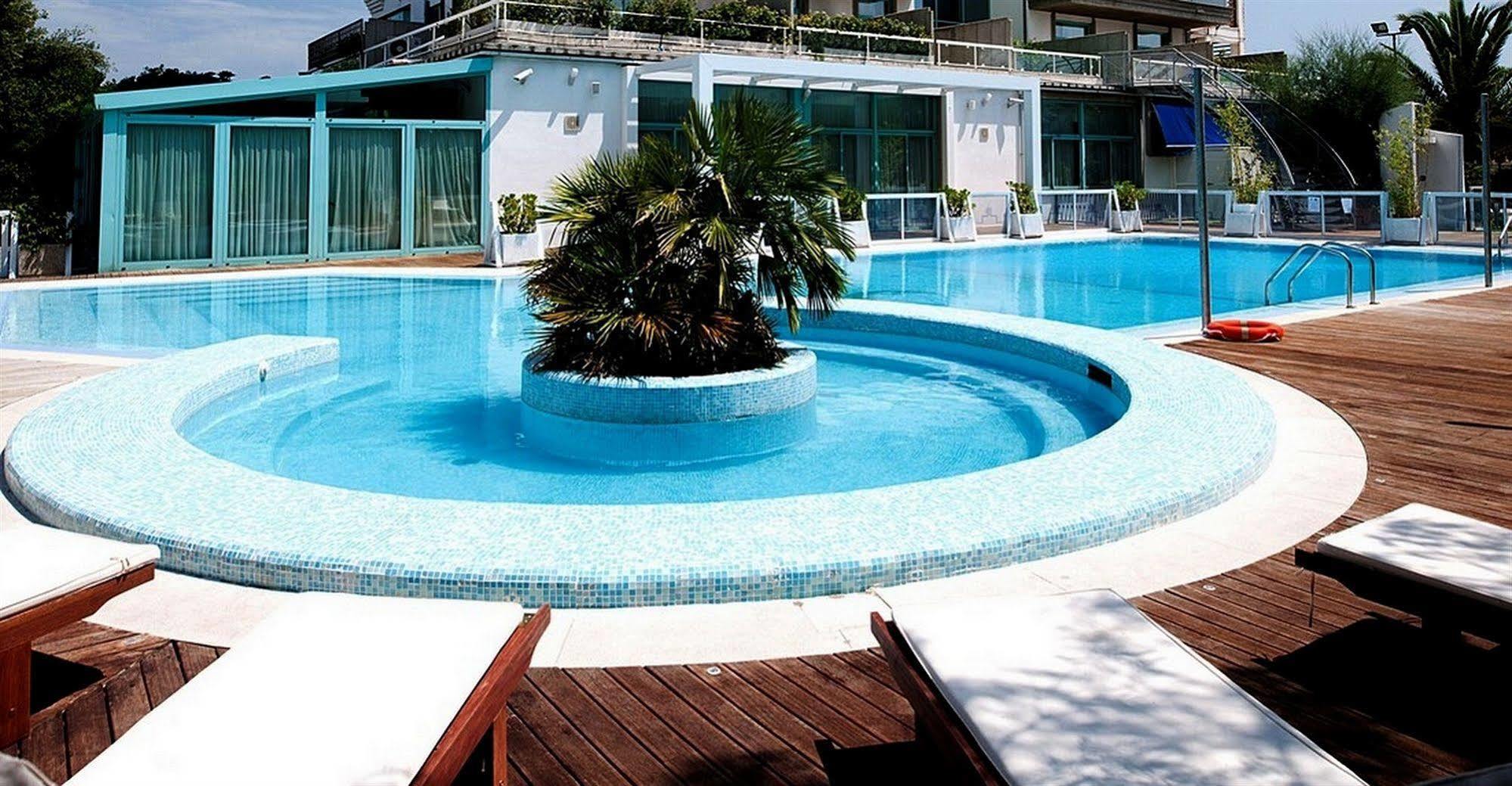 Hotel Excelsior 바스토 외부 사진
